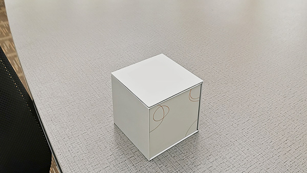 食品包裝盒的凹凸壓印好看嗎?凹凸壓印產(chǎn)品實拍